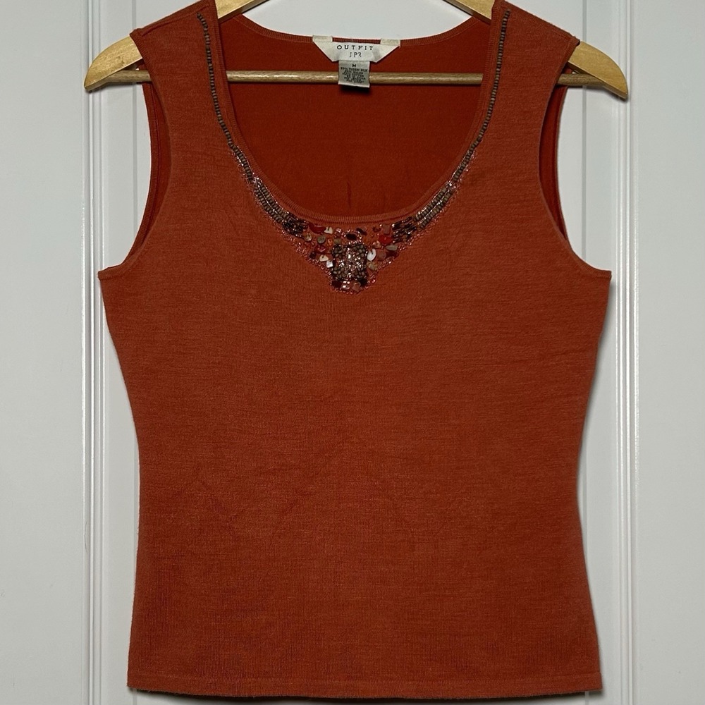 Outfit JPR Vintage 90s Tussai Silk Blend Orange Knit Beaded Neckline Tank Top